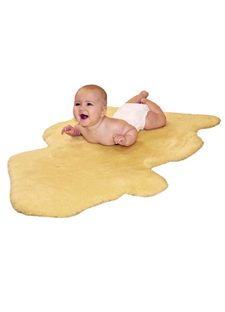 Teppiche - Baby-Lammfell aus hochwertigem Merino-Lammfell – Farbe GOLD-BEIGE – Ansicht  Teppiche - Baby-Lammfell aus hochwertigem Merino-Lammfell, in Farbe GOLD-BEIGE – Farbe GOLD-BEIGE – Ansicht
