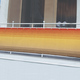 Sichtschutz - Balkonbespannung mit Ösen und Schnur, in Größe 075 (Höhe 75 cm) bis 090 (Höhe 90 cm), in Farbe BEERE-GESTREIFT