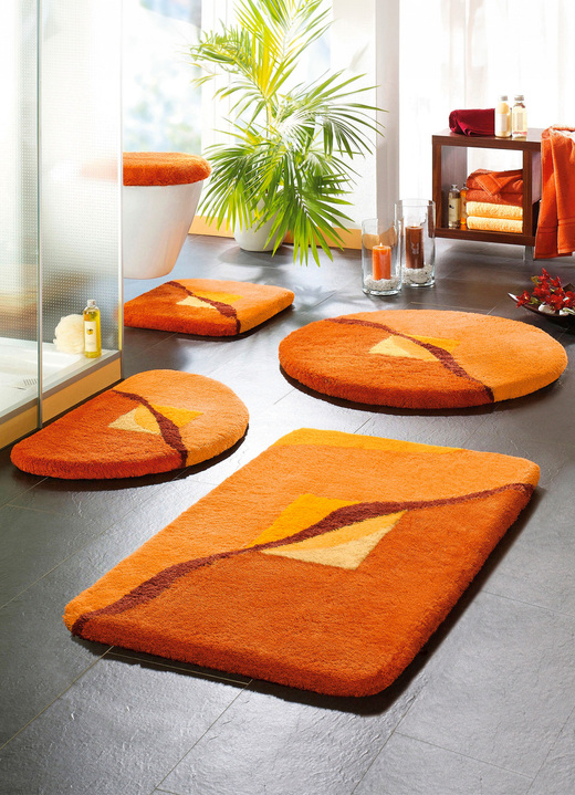 Badgarnituren - Badgarnitur der Marke Kleine Wolke, in Größe 100 (Vorleger halbrund, 50/80 cm) bis 112 (WC-Deckelbezug mit Kordel), in Farbe ROT Ansicht 6