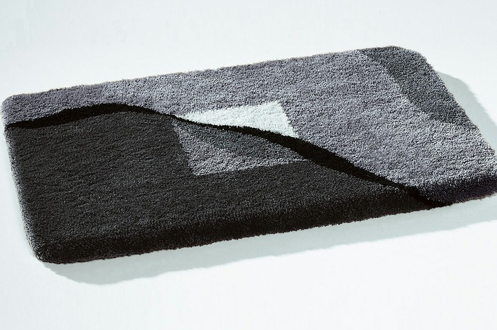 Badgarnituren - Badgarnitur der Marke Kleine Wolke, in Größe 100 (Vorleger halbrund, 50/80 cm) bis 112 (WC-Deckelbezug mit Kordel), in Farbe ROT Ansicht 3