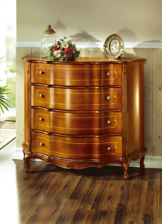 Möbel - Kommode mit Schubladen – Farbe KIRSCHBAUM Möbel - Kommode mit Schubladen, in Farbe KIRSCHBAUM, in Ausführung 3 Schubladen