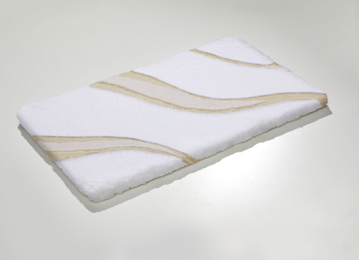 Badgarnituren - Moderne Badgarnitur von Kleine Wolke Ansicht 18 Badgarnituren - Moderne Badgarnitur von Kleine Wolke, in Größe 100 (Vorleger halbrund, 50/ 80 cm bis 112 (WC-Deckelbezug mit Kordel, 47/ 50 cm)), in Farbe BLAU Ansicht 18