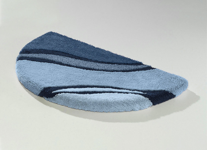 Badgarnituren - Moderne Badgarnitur von Kleine Wolke Ansicht 2 Badgarnituren - Moderne Badgarnitur von Kleine Wolke, in Größe 100 (Vorleger halbrund, 50/ 80 cm bis 112 (WC-Deckelbezug mit Kordel, 47/ 50 cm)), in Farbe BLAU Ansicht 2