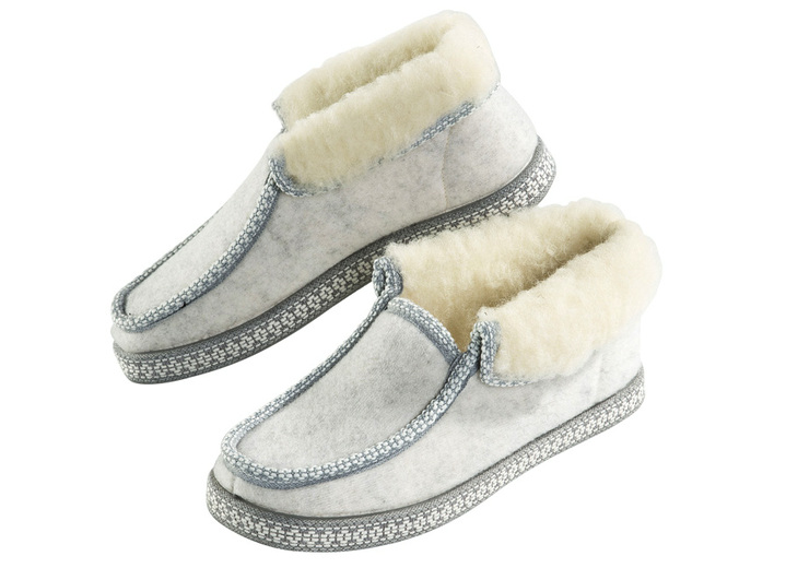 Hausschuhe - Hütten-Hausschuh mit Anti-Rutsch-Gummi-Laufsohle, in Größe 036 bis 042, in Farbe BLAU Ansicht 4