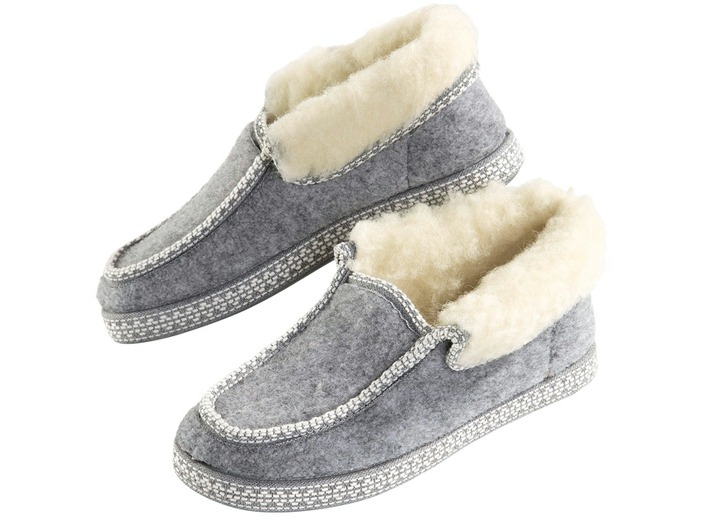 Hausschuhe - Hütten-Hausschuh mit Anti-Rutsch-Gummi-Laufsohle, in Größe 036 bis 042, in Farbe BLAU Ansicht 3