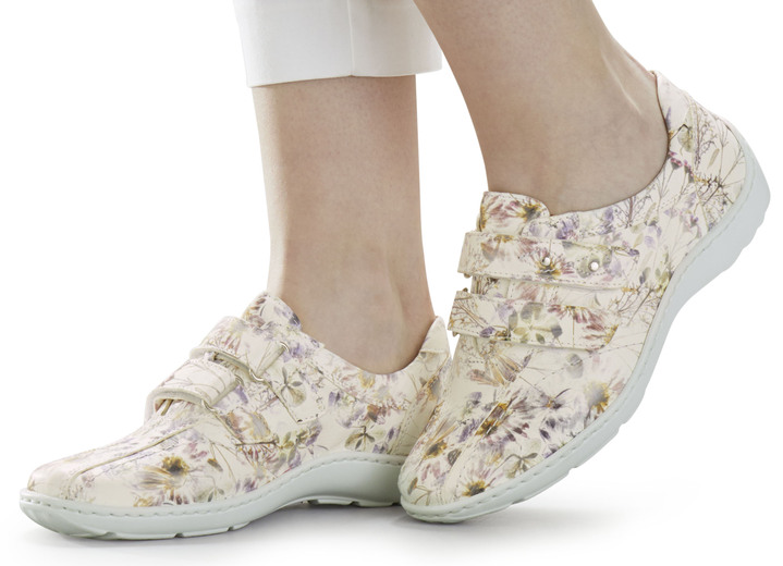 Slipper & Schnürschuhe - Waldläufer, bequeme Damen-Slipper, Weite H, mit herausnehmbarem Fußbett Ansicht 6 Slipper & Schnürschuhe - Waldläufer, bequeme Damen-Slipper, Weite H, mit herausnehmbarem Fußbett, in Größe 3 1/2 bis 8, in Farbe DUNKELBLAU Ansicht 6