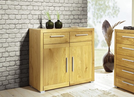 Möbel - Kommode mit massiver Front – Farbe WILDEICHE – Ansicht  Möbel - Kommode mit massiver Front, in Farbe KERNBUCHE, in Ausführung Kommode mit 2 Türen – Farbe WILDEICHE – Ansicht