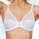 Damenwäsche - Chantelle Bügel-BH mit Stickereispitze im  Vorderteil, in Größe 075 bis 095, in Cup F, in Farbe WEISS