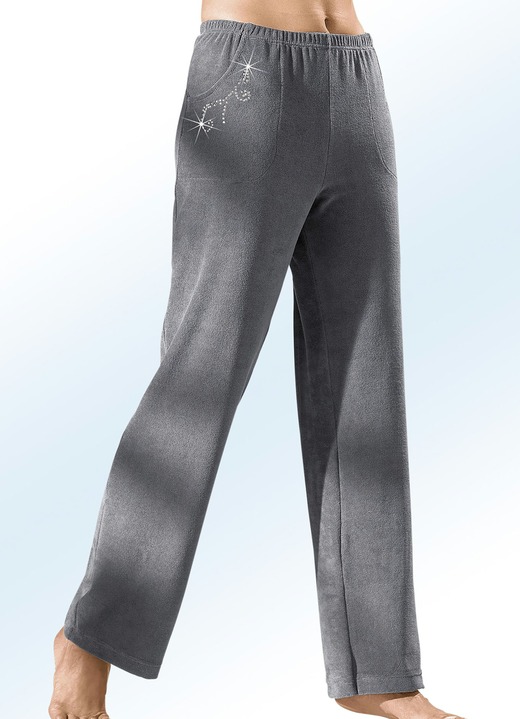 Freizeithosen - Hose mit hübscher Schmucksteinzier Ansicht 2 Freizeithosen - Hose mit hübscher Schmucksteinzier, in Größe 018 bis 056, in Farbe TAUPE Ansicht 2