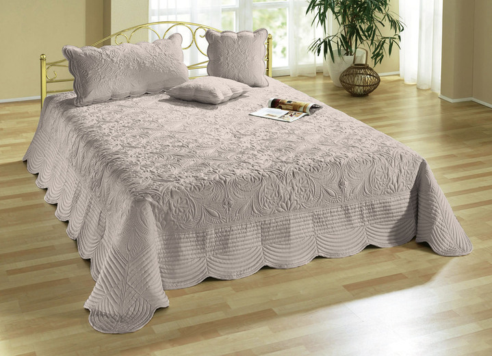 Heimtextilien - Satin Kissenbezüge und Tagesdecken mit Stickerei, in Größe 873 (für Einzelbett, 140x210 cm) bis 924 (1 Kissenbezug, 40x 80 cm), in Farbe BEIGE Ansicht 1