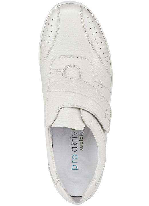 Slipper & Schnürschuhe - Waldläufer, bequeme Damen-Slipper, Weite H, mit herausnehmbarem Fußbett, in Größe 4 bis 8 1/2, in Farbe NATURWEISS Ansicht 2