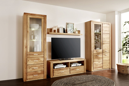 TV- & Hifi-Möbel - Möbelprogramm mit Massivholzfronten – Farbe WILDEICHE – Ansicht  TV- & Hifi-Möbel - Möbelprogramm mit Massivholzfronten, in Farbe WILDEICHE, in Ausführung Wandboard – Farbe WILDEICHE – Ansicht
