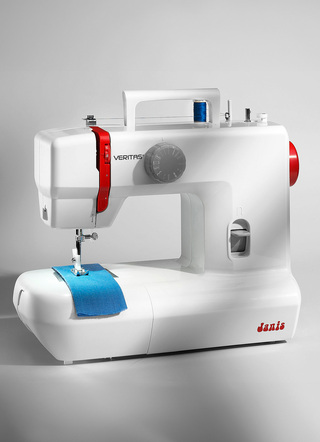 Nähmaschinen - VERITAS Janis Freiarm-Nähmaschine, in Farbe WEISS/ROT
