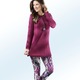 Pullover - Longpullover mit Schurwolle – Farbe BEERE – Ansicht 2 Pullover - Longpullover mit Schurwolle, in Größe 040 bis 060, in Farbe MARINE – Farbe BEERE – Ansicht 2