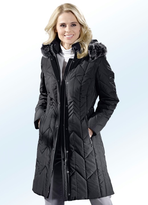 Jacken & Mäntel - Kurzmantel mit abnehmbarer Kapuze, in Größe 038 bis 056, in Farbe PFLAUME Ansicht 2