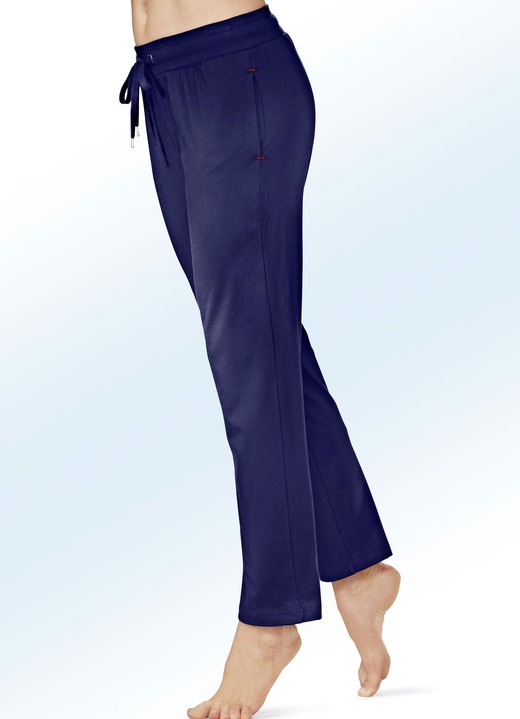 Schlafanzüge & Shortys - Zweierpack Schlaf- und Freizeithosen aus Modal mit Taschen, in Größe 036 bis 056, in Farbe MARINE/SCHWARZ Ansicht 1