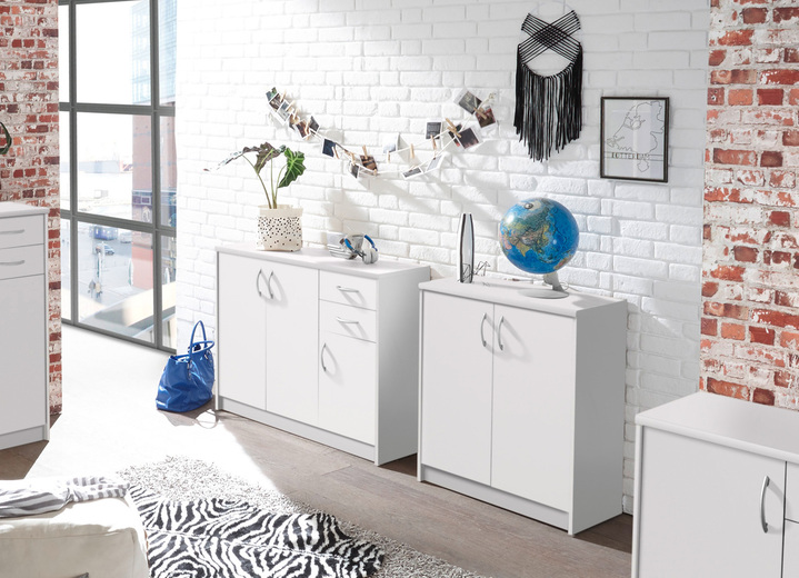 Möbel - Kombifreundliche Kommode mit silberfarbenen Griffen, in Farbe BUCHE, in Ausführung 2-türig, schmal Ansicht 5