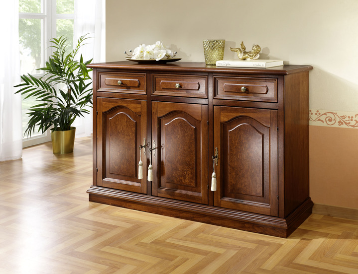 Möbel - Teilmassive Kommode mit Echtholzfurnier, in Farbe NUSSBAUM, in Ausführung Kommode, 1-türig Ansicht 2