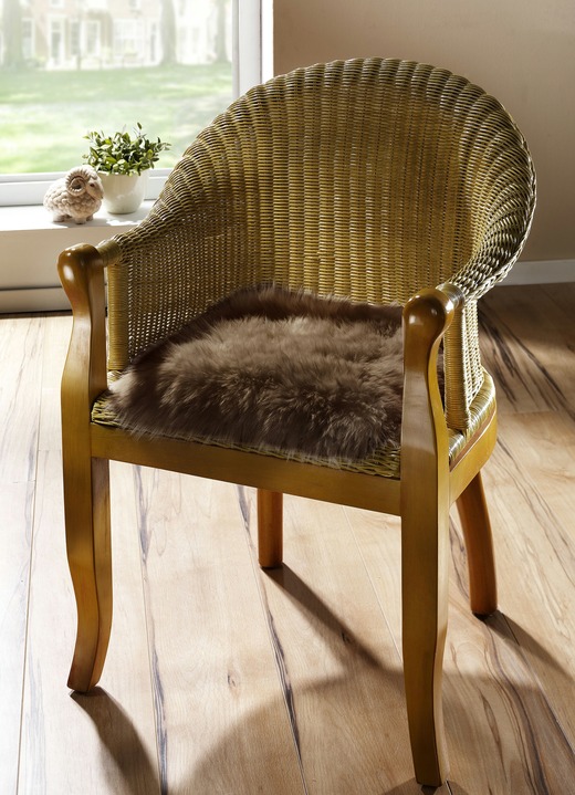 Wohnaccessoires - Merino-Lammfell-Sitzauflage in Tierform, in Farbe BEIGE Ansicht 7