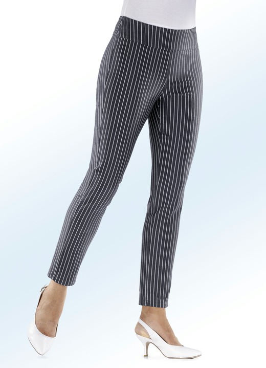 Hosen - Hose mit modischer Streifendessinierung, in Größe 017 bis 052, in Farbe HELLBLAU-WEISS Ansicht 2