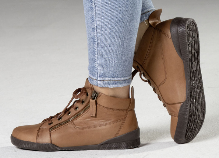 Stiefel & Stiefeletten - Andrea Conti, sportive Damen-Boots, mit herausnehmbarem Fußbett Ansicht 5 Stiefel & Stiefeletten - Andrea Conti, sportive Damen-Boots, mit herausnehmbarem Fußbett, in Größe 036 bis 042, in Farbe COGNAC Ansicht 5