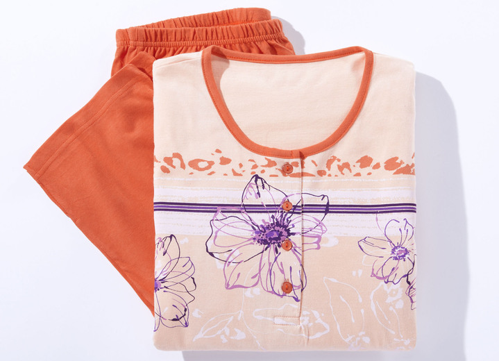 Schlafanzüge & Shortys - Schlafanzug mit 3/4-langen Ärmeln und wadenlanger Hose, in Größe 036 bis 054, in Farbe APRICOT-BUNT Ansicht 3