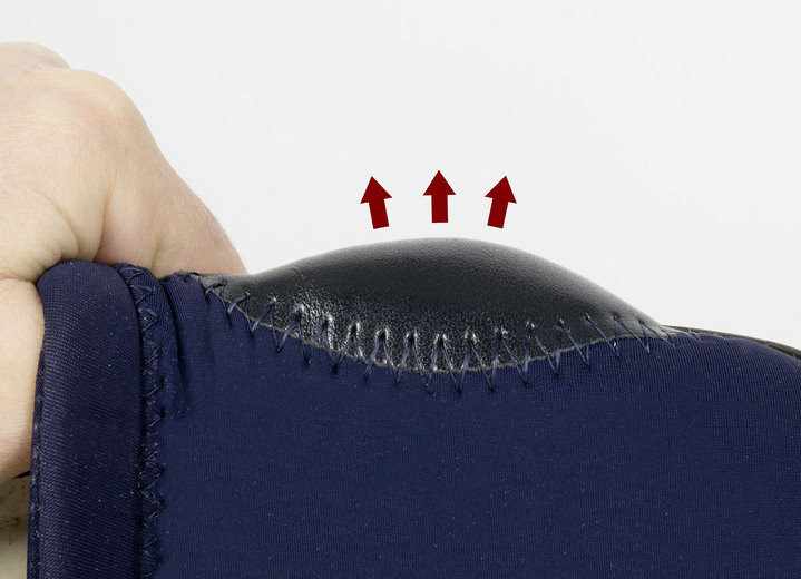 Sandaletten & Pantoletten - Bequeme Clogs aus Stretchmaterial mit elastischem Einschlupf Ansicht 2 Sandaletten & Pantoletten - Bequeme Clogs aus Stretchmaterial mit elastischem Einschlupf, in Größe 036 bis 042, in Farbe MARINE Ansicht 2
