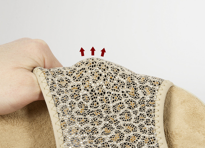 Sandaletten & Pantoletten - Stretch Sommerschuhe wahlweise als Pantolette oder Sandalette, in Größe 036 bis 042, in Farbe WEISS-LEO, in Ausführung Pantolette Ansicht 3