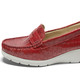 Slipper & Schnürschuhe - Echt Leder Mokassin mit Aloe Vera Einlegesohle – Farbe ROT Slipper & Schnürschuhe - Echt Leder Mokassin mit Aloe Vera Einlegesohle, in Größe 036 bis 042, in Farbe TAUPE