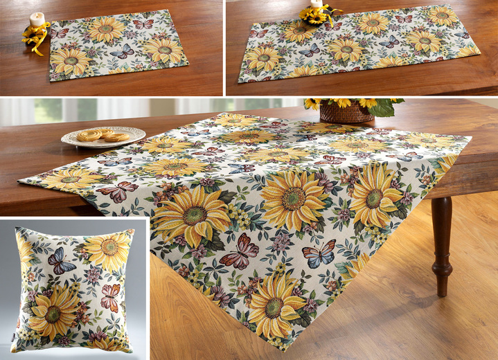 Heimtextilien - Tisch- und Raumdekoration mit Sonnenblumen-Dessin, in Größe 110 (Läufer, 40/100 cm) bis 405 (Kissenbezug, 50/ 50 cm), in Farbe BUNT