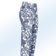 Hosen - Hose in trendiger Blätter-Dessinierung – Farbe JEANSBLAU-WEISS – Ansicht 1 Hosen - Hose in trendiger Blätter-Dessinierung, in Größe 017 bis 052, in Farbe OLIV-WEISS – Farbe JEANSBLAU-WEISS – Ansicht 1