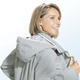 Kurz - Funktionsjacke mit abnehmbarer Kapuze – Farbe SCHILFGRÜN – Ansicht 2 Kurz - Funktionsjacke mit abnehmbarer Kapuze, in Größe 038 bis 054, in Farbe SCHILFGRÜN – Farbe SCHILFGRÜN – Ansicht 2