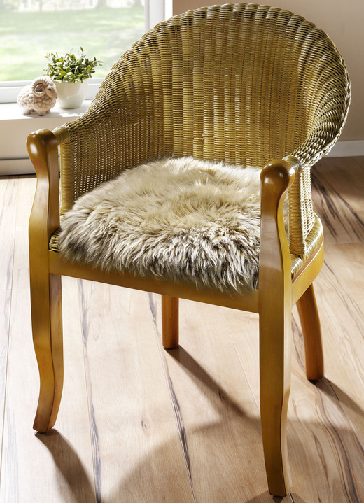 Wohnaccessoires - Merino-Lammfell-Sitzauflage in Tierform, in Farbe BEIGE Ansicht 4