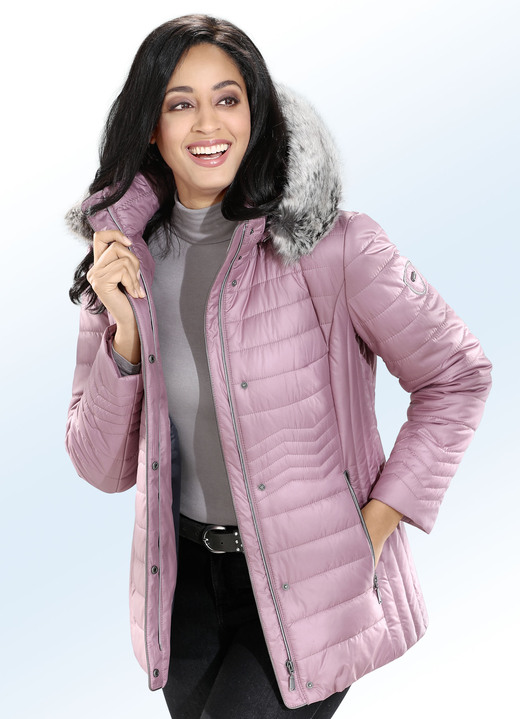 - Jacke in 2 Farben, in Größe 036 bis 052, in Farbe MALVE