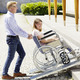 Praktische Hilfsmittel - Mobile Auffahrrampe – Farbe SILBER – Ansicht 1 Praktische Hilfsmittel - Mobile Auffahrrampe, in Farbe SILBER – Farbe SILBER – Ansicht 1
