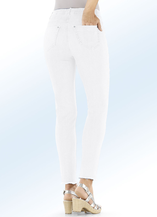 Hosen - Magic-Jeans mit angesagtem Fransensaum, in Größe 017 bis 052, in Farbe MINT Ansicht 9