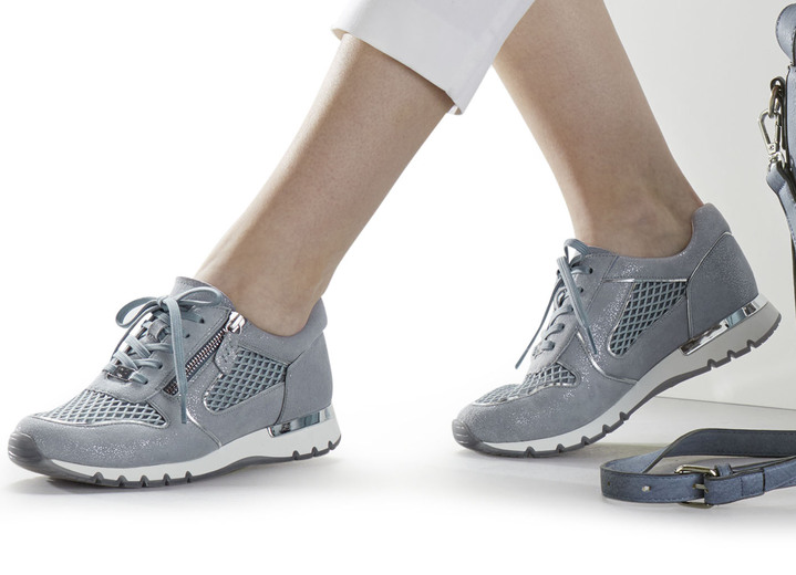 Slipper & Schnürschuhe - Caprice, schicke Damen-Sneaker, Weite H, mit herausnehmbarem Fußbett, in Größe 036 bis 042, in Farbe JEANS Ansicht 2