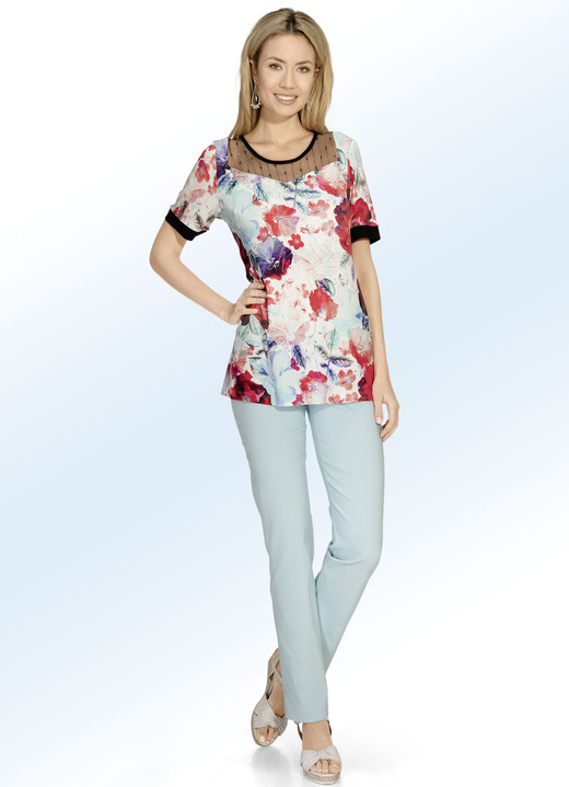 - Fantasievolles Longshirt mit effektvoller Tülleinsatz Ansicht 2 - Fantasievolles Longshirt mit effektvoller Tülleinsatz, in Größe 044 bis 054, in Farbe ROT-MINT-ECRU Ansicht 2