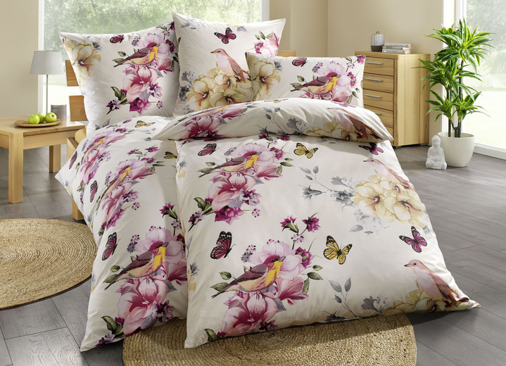 Bettwäschegarnituren - Traumhafte Bettwäsche-Garnitur mit frühlingshaftem Dessin, in Größe 111 (40/80 cm + 135/200 cm) bis 115 (80/80 cm + 155/220 cm), in Farbe DESSIN 1 Ansicht 2