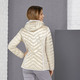 Kurz - Funktionsjacke mit abnehmbarer Kapuze, in Größe 034 bis 052, in Farbe HELLBEIGE – Farbe HELLBEIGE – Ansicht 3