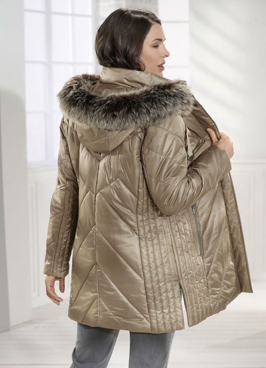 Jacken & Mäntel - Jacke mit abnehmbarer Kapuze Jacken & Mäntel - Jacke mit abnehmbarer Kapuze, in Größe 040 bis 060, in Farbe GOLDBEIGE