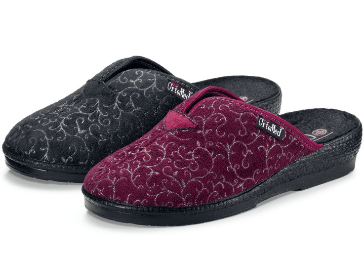 Hausschuhe - Zweierpack, klassische Damen-Hausschuhe, Weite H, mit bedrucktem Veloursmaterial, in Größe 036 bis 042, in Farbe 1x BORDEAUX 1x SCHWARZ
