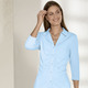 3/4-Arm - Raffinierte Shirtbluse mit Polokragen in 3 Farben, in Größe 034 bis 050, in Farbe HELLBLAU