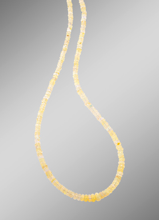 Halskette mit Kristallopal