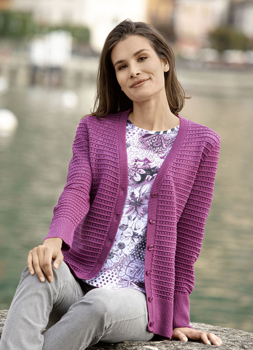 Strickjacken - Strickjacke mit leichtem Glanz, in Größe 038 bis 054, in Farbe BLEU Ansicht 3