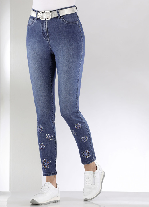Hosen - Jeans mit floralen Lochstickereien und Strasssteinchen, in Größe 017 bis 050, in Farbe HELLBLAU Ansicht 7