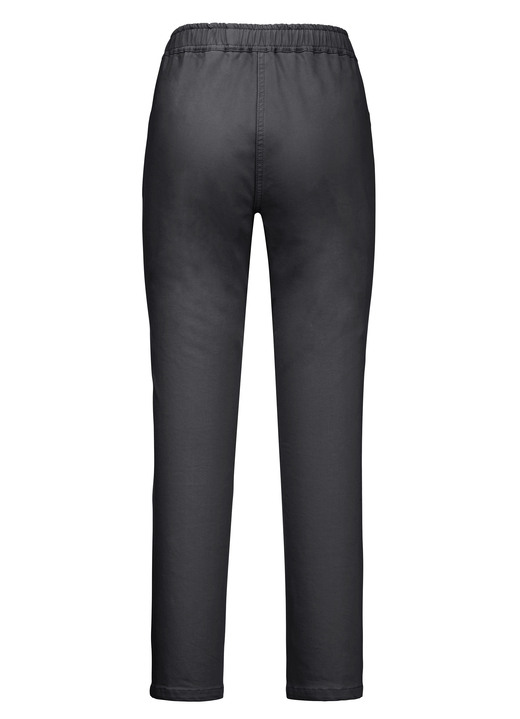 Hosen mit Knopf- und Reißverschluss - Jeans in 7/8-Länge, in Größe 019 bis 058, in Farbe HELLBLAU Ansicht 11