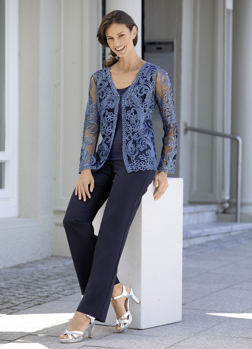 Blusen & Tuniken - Blusenjacke mit Schmuckknöpfen, in Größe 036 bis 052, in Farbe MARINE-BLEU Ansicht 2