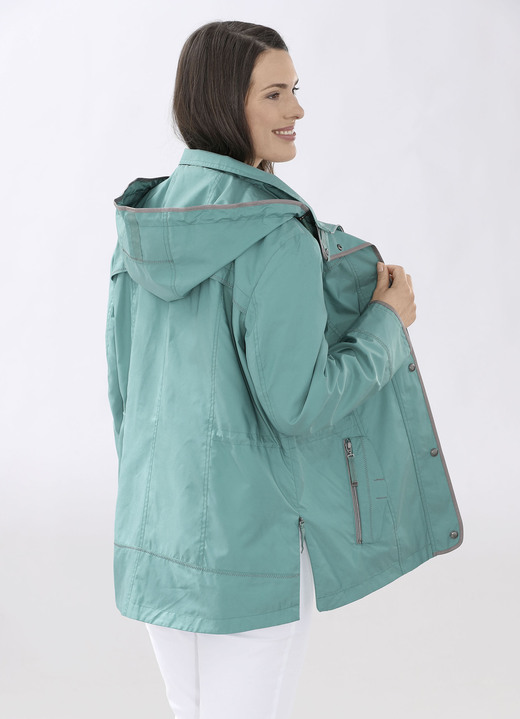 Jacken & Mäntel - Funktionsjacke mit Reißverschluss an den Seitenschlitzen, in Größe 040 bis 060, in Farbe PAZIFIK Ansicht 3