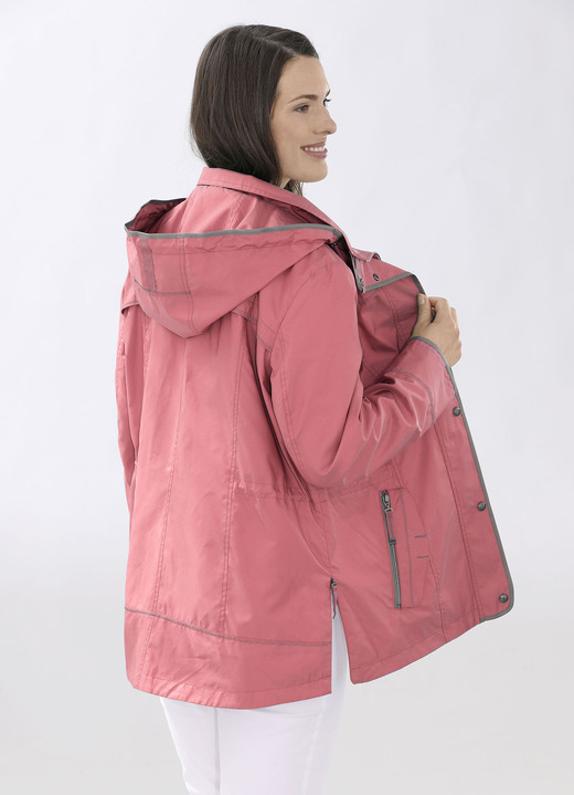 Jacken & Mäntel - Funktionsjacke mit Reißverschluss an den Seitenschlitzen, in Größe 040 bis 060, in Farbe PAZIFIK Ansicht 4